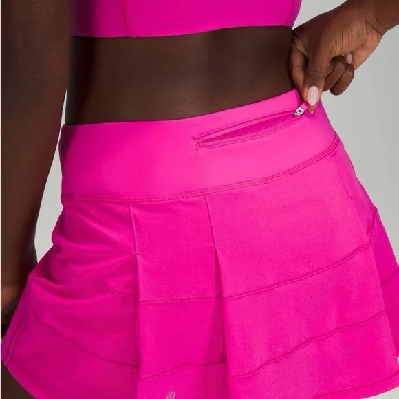 EUC size 14 Lululemon Vibrant Pink Mini Skirt with shorts skirt - Picture 2 of 6